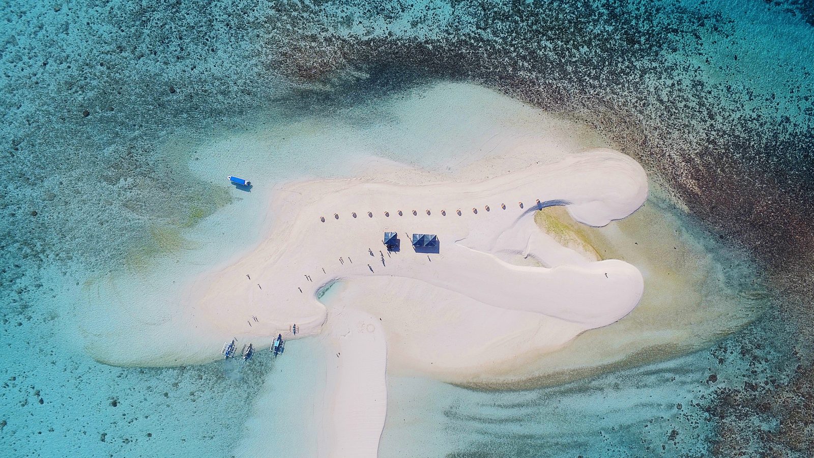 Vue aérienne de White Island, banc de sable blanc au large de Camiguin